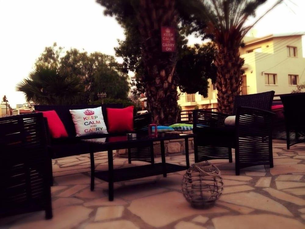 M. Moniatis Hotel Limassol Exterior photo