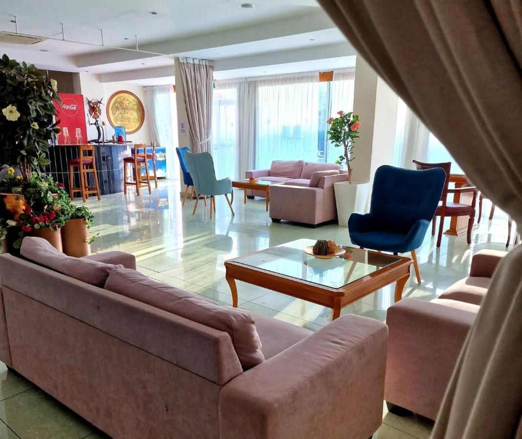 M. Moniatis Hotel Limassol Exterior photo