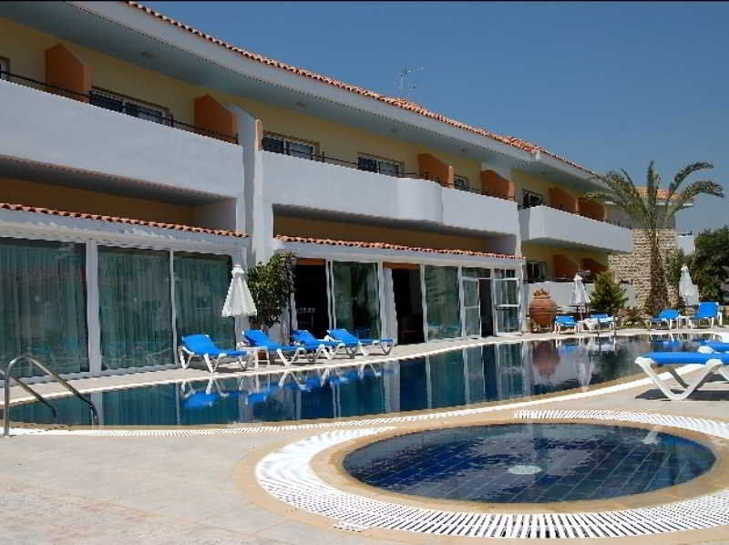 M. Moniatis Hotel Limassol Exterior photo