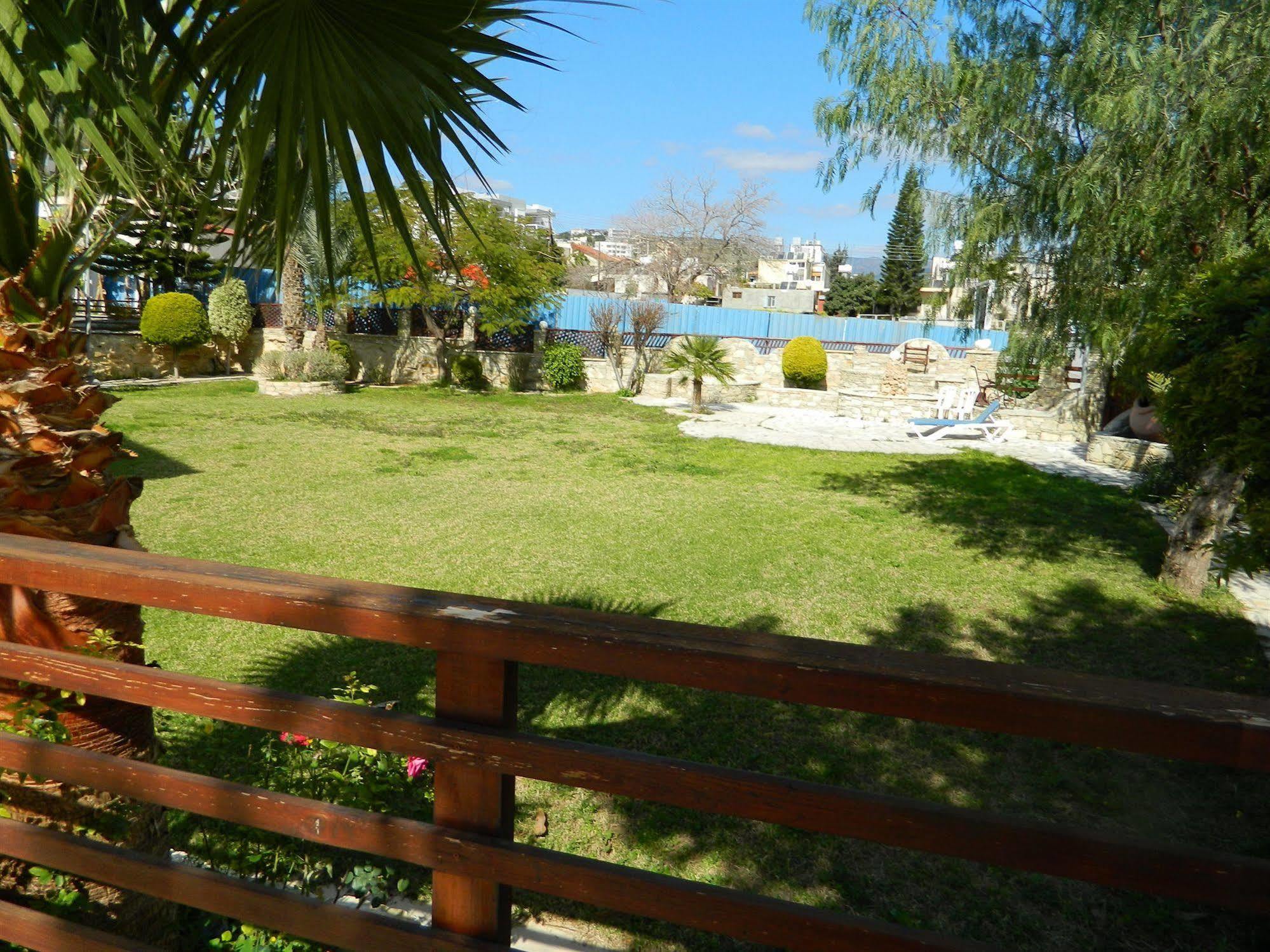 M. Moniatis Hotel Limassol Exterior photo