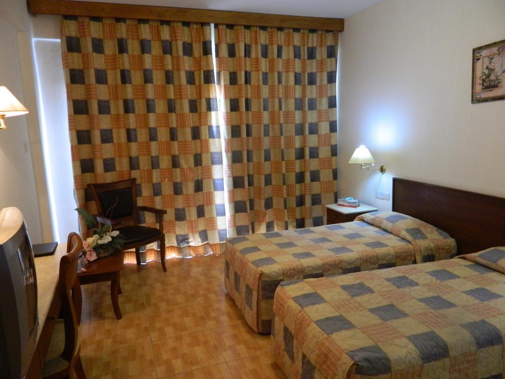 M. Moniatis Hotel Limassol Exterior photo