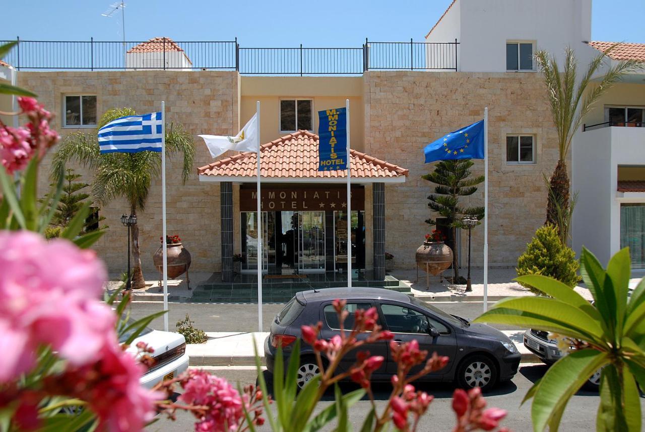 M. Moniatis Hotel Limassol Exterior photo